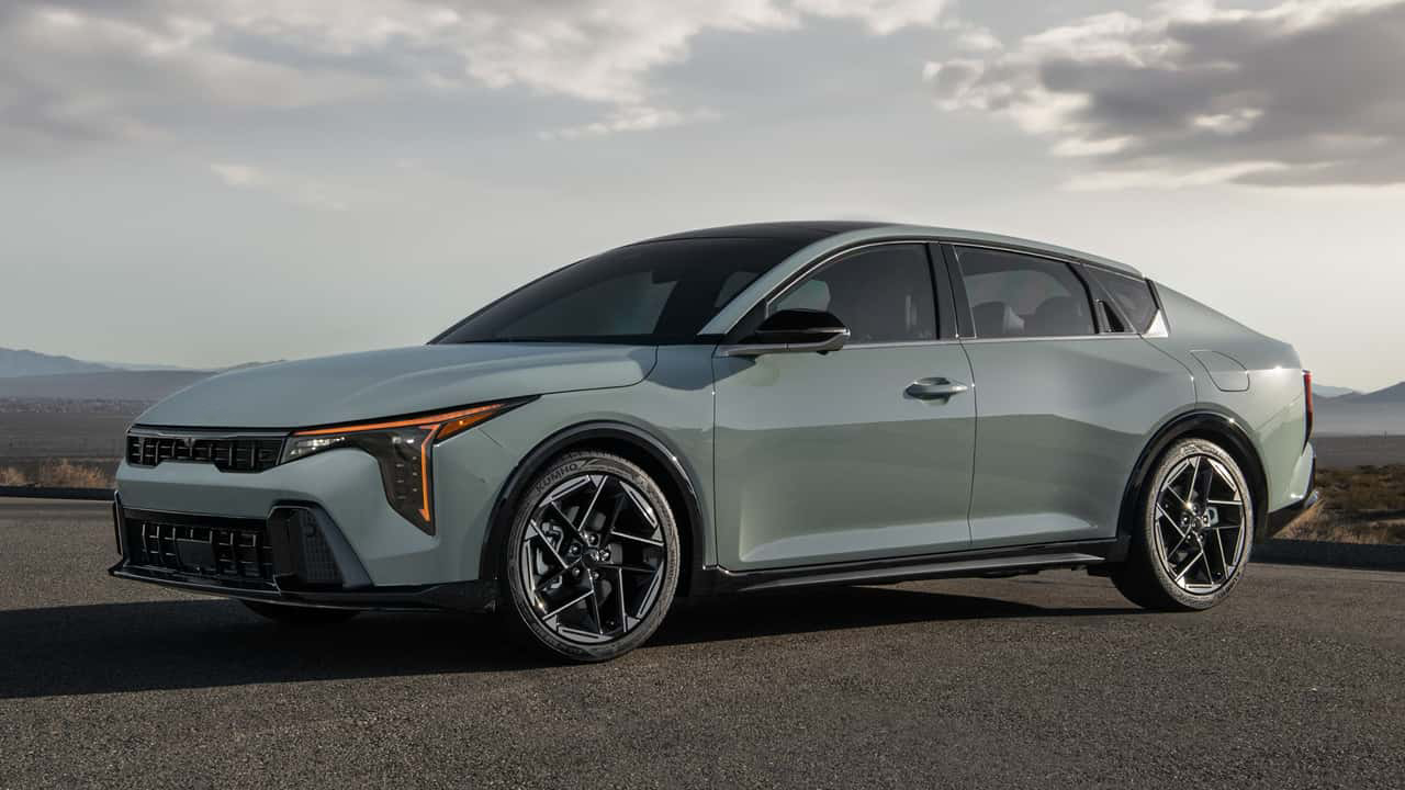 KIA K4 2024 2025 Bildør i stål